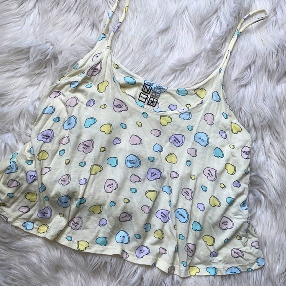 🫧[ Nollie ] Sassy Candy Hearts Flutter Tank - Picture 2 of 6